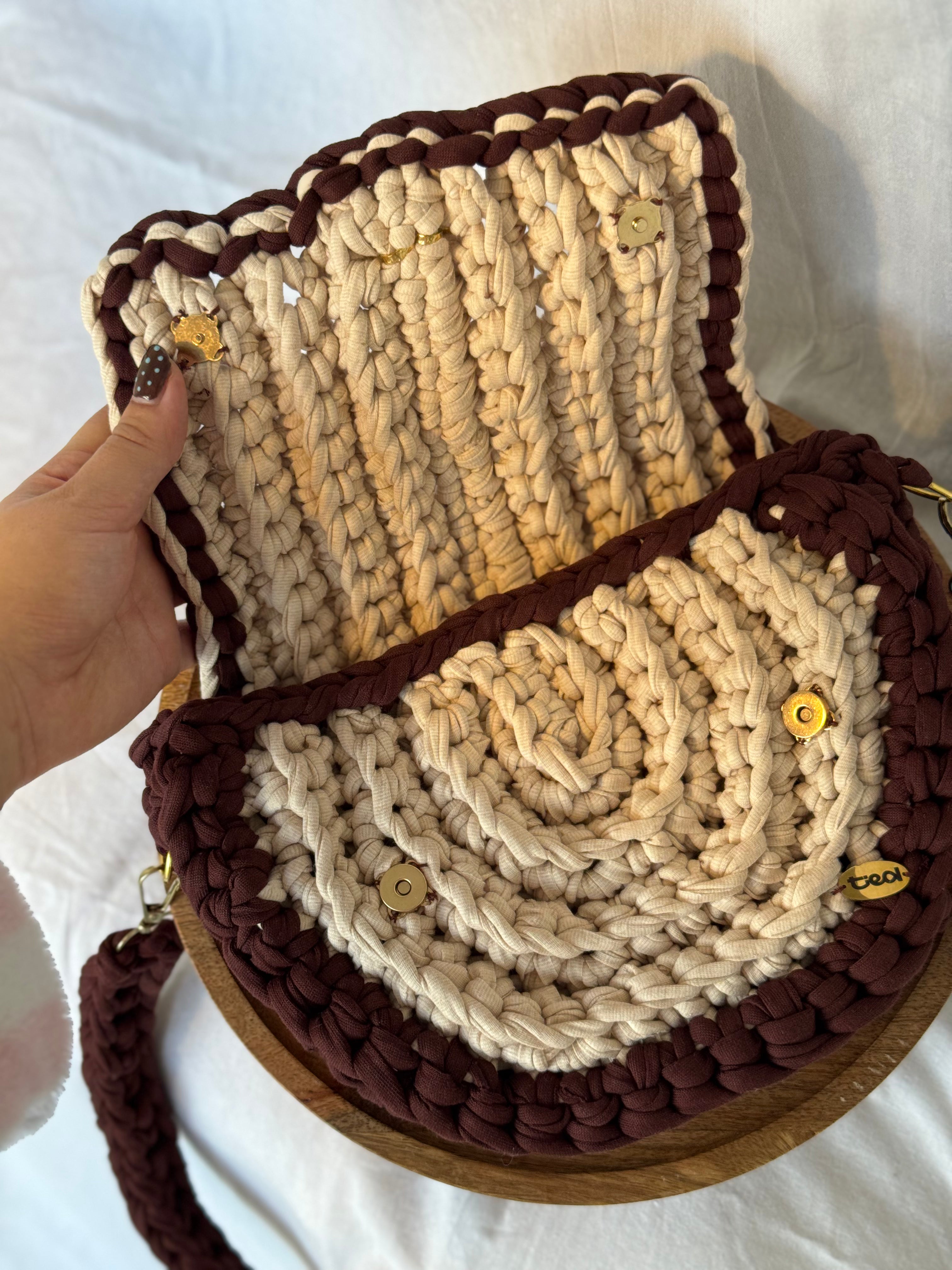 Mala Crossbody Bicolour Bege e Castanho